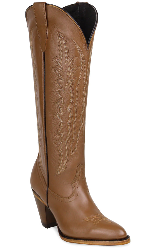 Silverton Destiny All Leather Snip Toe Knee High Boots (Honey)