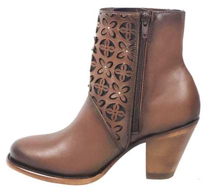Silverton Reese All Leather Round Toe Short Boots (Brown)